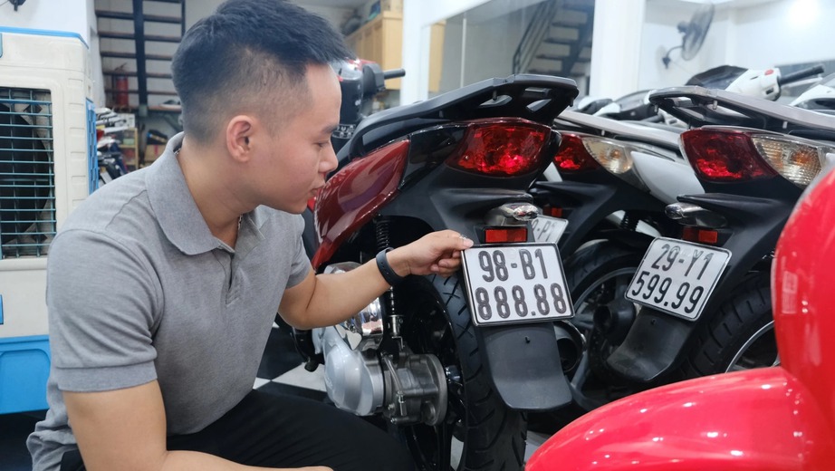 Quy định cụ thể về c&aacute;ch thức đấu gi&aacute; biển số xe- Ảnh 1.
