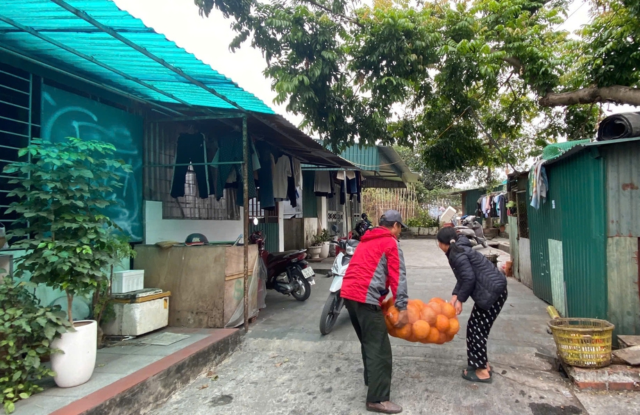 Gần trăm hộ d&acirc;n hồ hởi về nh&agrave; sau 3 th&aacute;ng phải di dời v&igrave; sạt trượt- Ảnh 3.