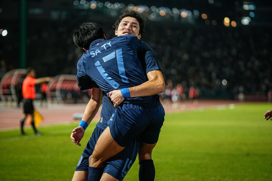 AFF Cup 2024: Bị VAR từ chối b&agrave;n thắng, Đ&ocirc;ng Timor lỡ cơ hội g&acirc;y địa chấn trước Campuchia- Ảnh 1.