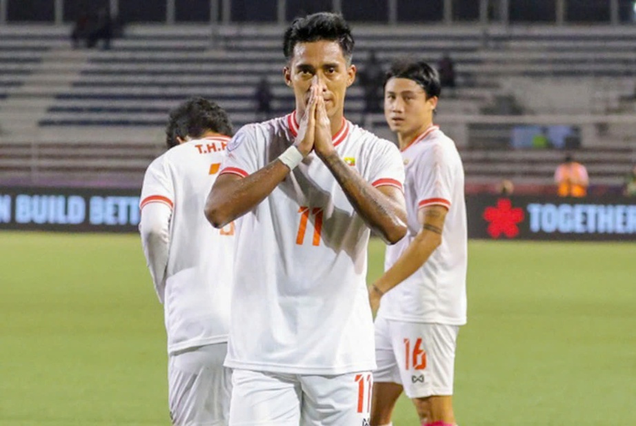 AFF Cup 2024: Myanmar tiễn Lào về nước sau màn rượt đuổi nghẹt thở - Ảnh 1. AFF Cup 2024: Myanmar tiễn Lào về nước sau màn rượt đuổi nghẹt thở - Ảnh 1.