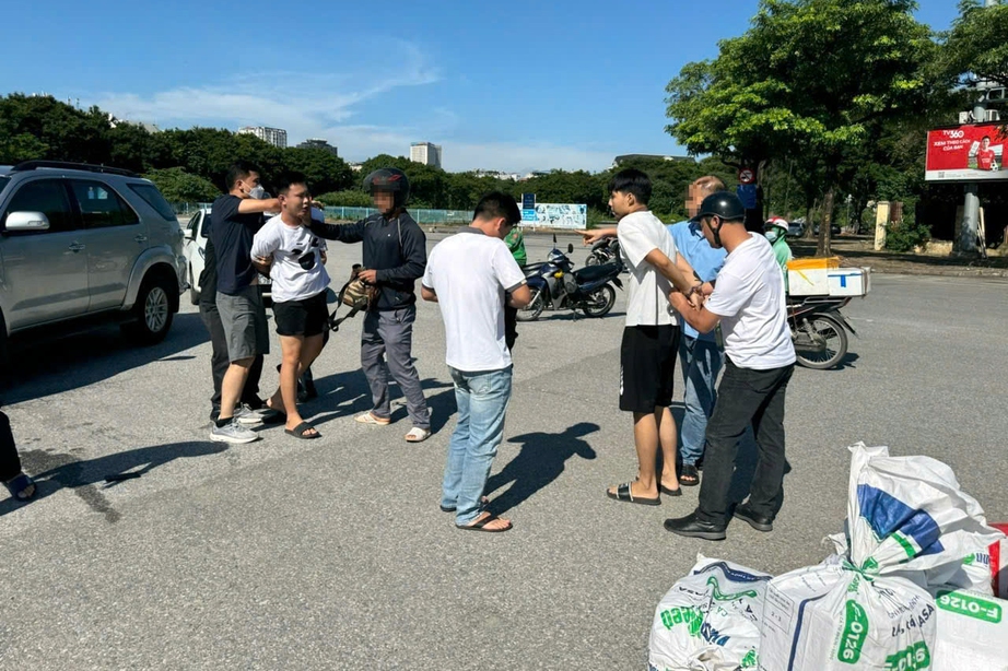 Triệt ph&aacute; đường d&acirc;y lợi dụng tuyến xe kh&aacute;ch Nghệ An - H&agrave; Nội vận chuyển ma t&uacute;y- Ảnh 1.