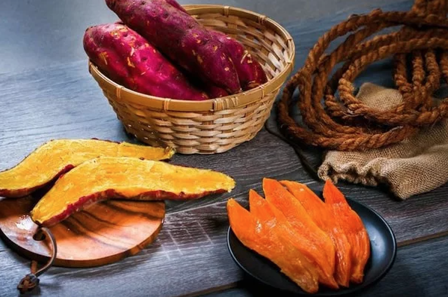 Loại củ d&acirc;n d&atilde; nhưng ngọt ng&agrave;o, chế biến c&aacute;ch n&agrave;y vừa lạ miệng lại bổ dưỡng- Ảnh 4.