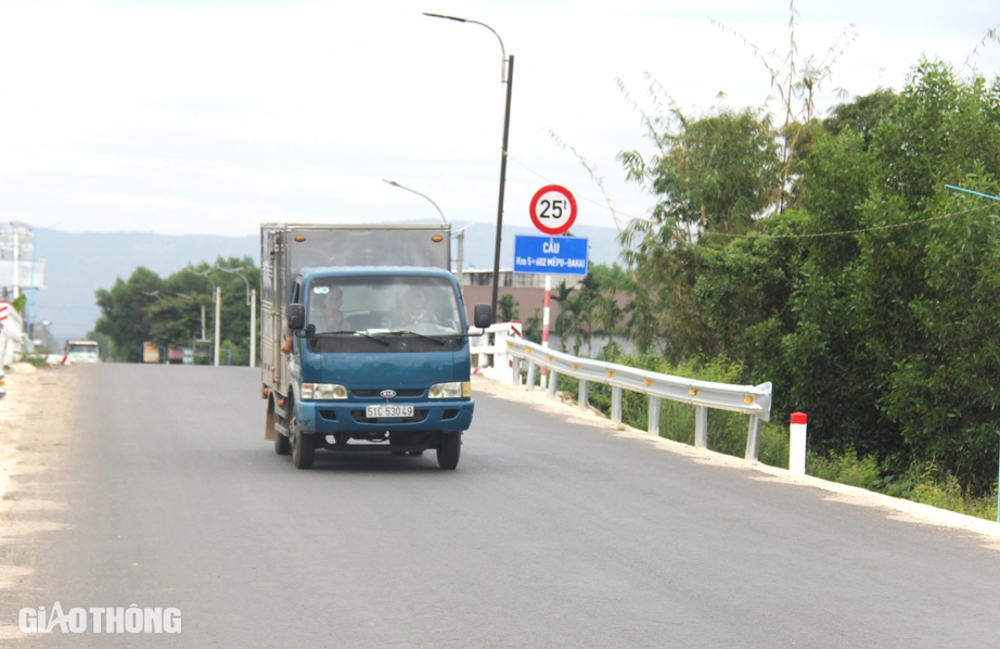 Đường kết nối B&igrave;nh Thuận - Đồng Nai vượt tiến độ, th&ocirc;ng xe trước tết Nguy&ecirc;n đ&aacute;n 2025- Ảnh 3.