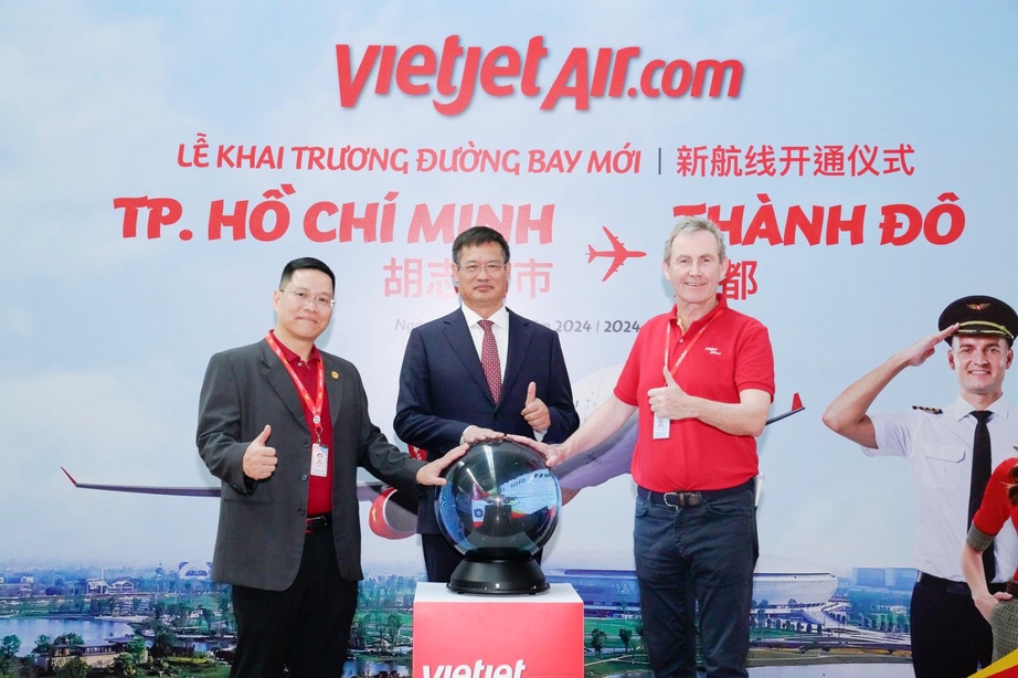 Ch&agrave;o năm mới, Vietjet tưng bừng khai trương đường bay TP. HCM - Th&agrave;nh Đ&ocirc;- Ảnh 1.