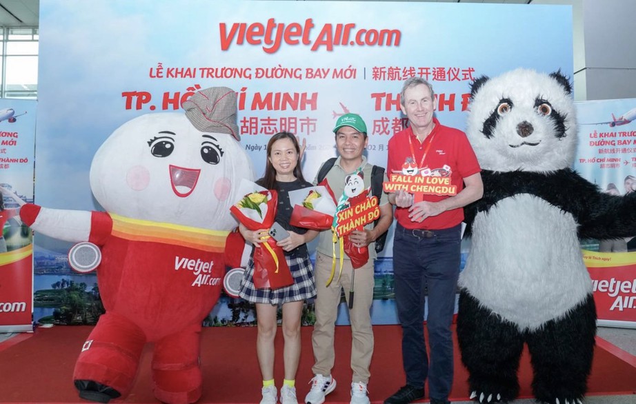 Ch&agrave;o năm mới, Vietjet tưng bừng khai trương đường bay TP. HCM - Th&agrave;nh Đ&ocirc;- Ảnh 2.
