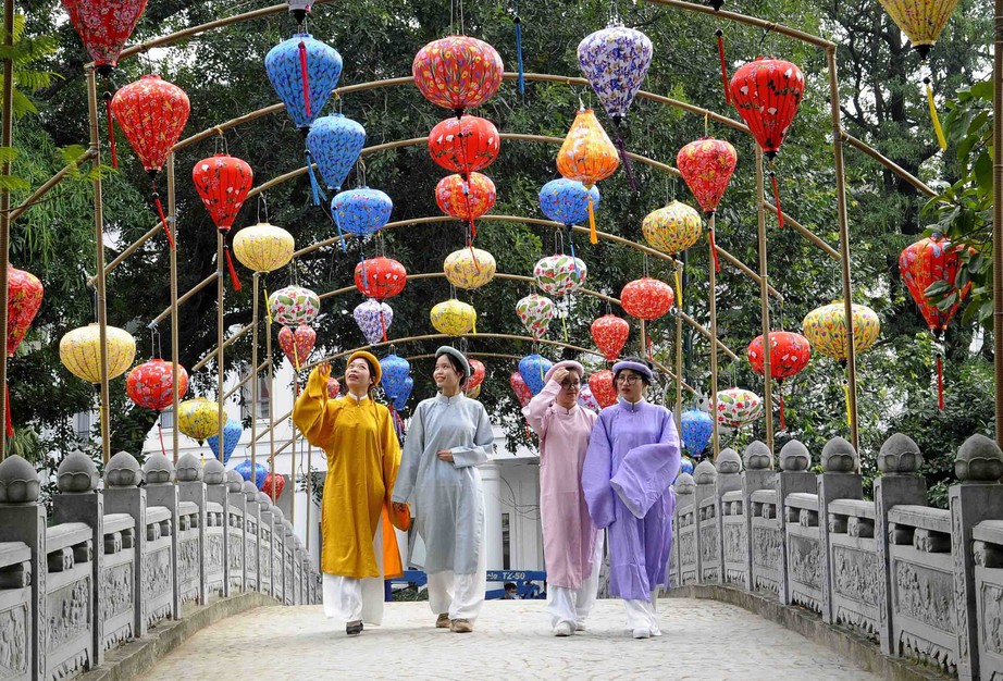 Du xu&acirc;n Ninh B&igrave;nh bằng t&agrave;u hỏa chỉ trong một ng&agrave;y thế n&agrave;o?- Ảnh 2.