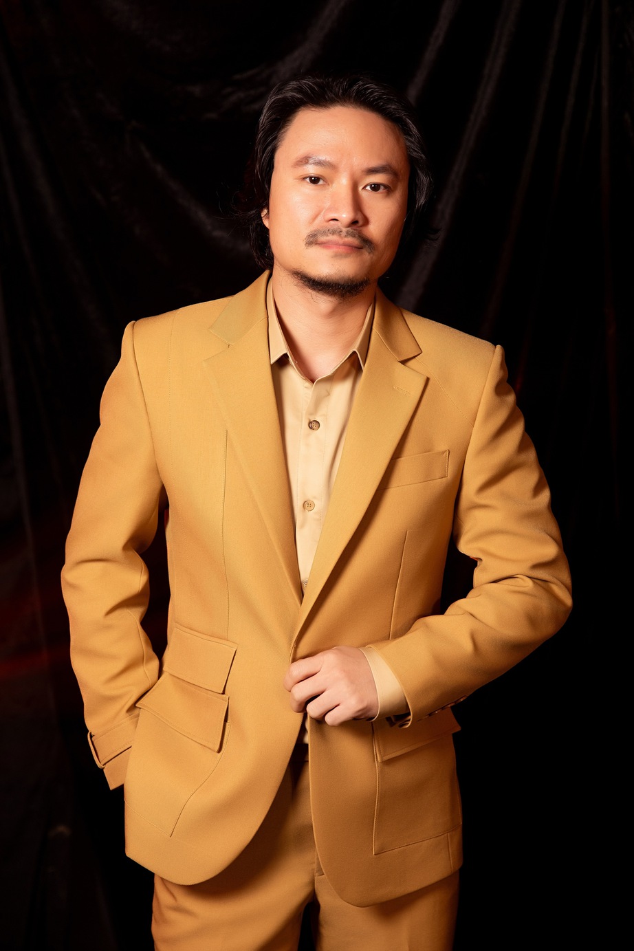 Đạo diễn Hoàng Nhật Nam: “Tôi ủng hộ con vào showbiz nhưng vợ thì không”- Ảnh 3. Đạo diễn Hoàng Nhật Nam: “Tôi ủng hộ con vào showbiz nhưng vợ thì không”- Ảnh 3.