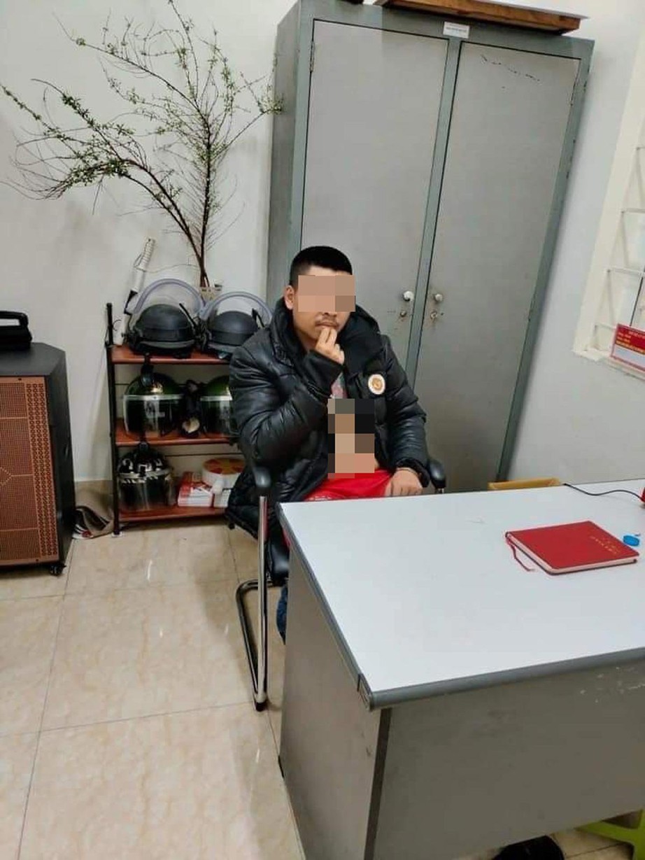 X&aacute;c minh nhanh đối tượng bẻ gương chiếu hậu h&agrave;ng loạt &ocirc;t&ocirc; tại Quảng Ninh- Ảnh 1.