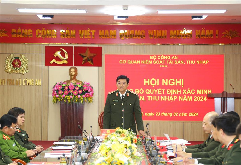 X&aacute;c minh t&agrave;i sản, thu nhập của 8 trưởng ph&ograve;ng thuộc Bộ C&ocirc;ng an- Ảnh 1.