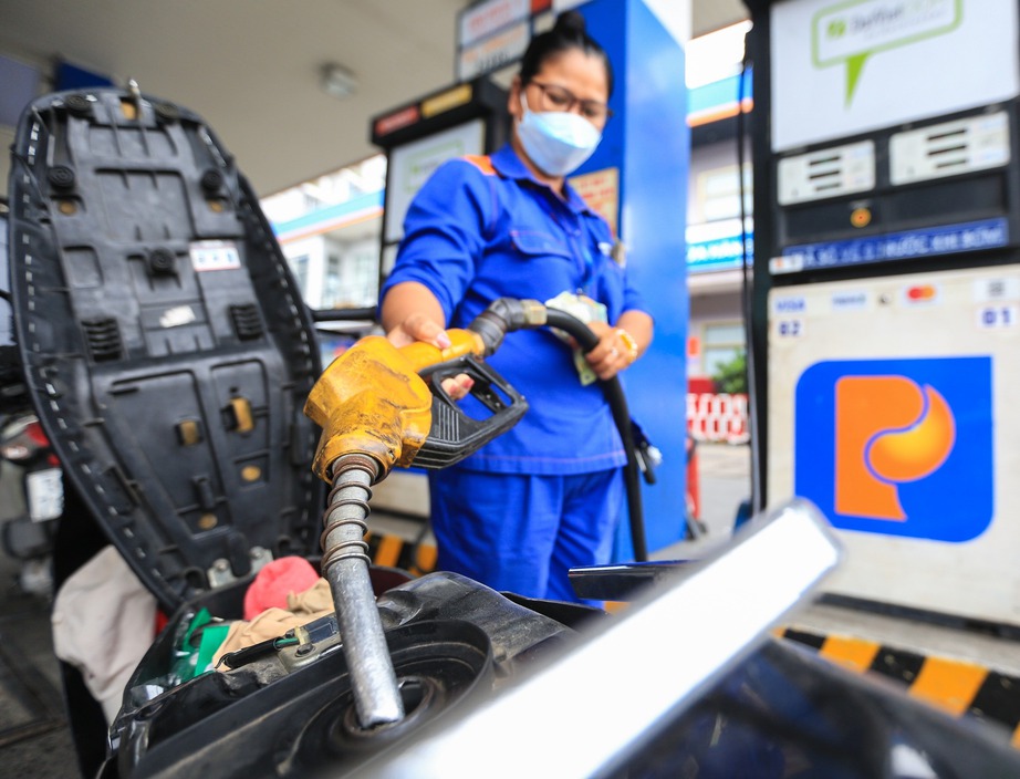 Tổng cục Thuế muốn c&aacute;c bộ c&ugrave;ng v&agrave;o cuộc để 100% c&acirc;y xăng xuất h&oacute;a đơn từng lần b&aacute;n h&agrave;ng- Ảnh 1.