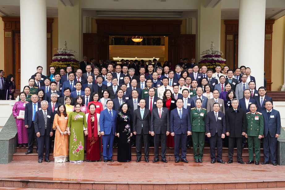 Chủ tịch nước: Hiền t&agrave;i tạo ra đột ph&aacute;, đưa đất nước vượt qua kh&oacute; khăn, thử th&aacute;ch- Ảnh 2.