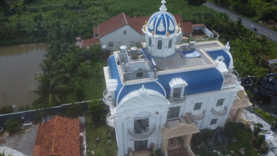 Vụ biệt thự &ldquo;đẹp nhất tỉnh C&agrave; Mau&rdquo;: TP C&agrave; Mau l&yacute; giải thế n&agrave;o?- Ảnh 1.