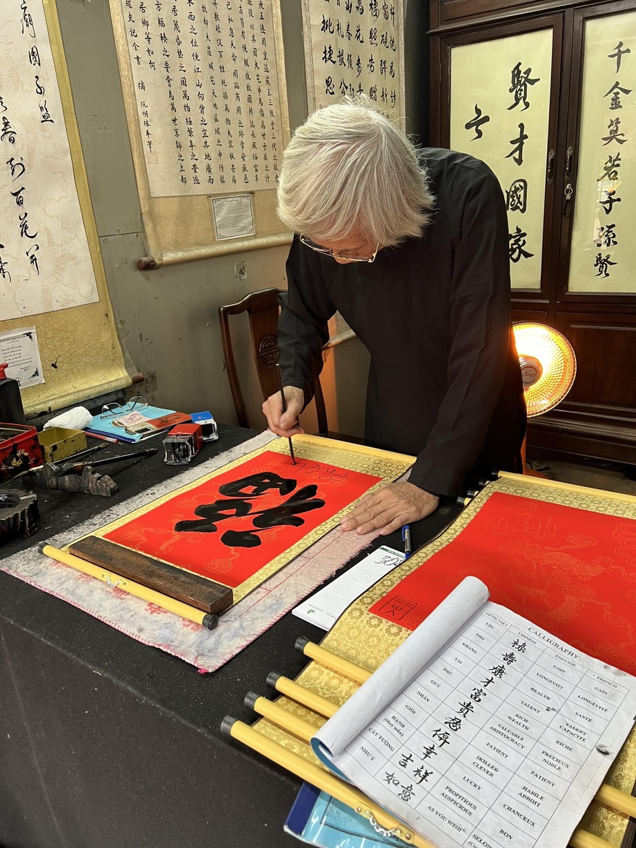 S&acirc;n bay Nội B&agrave;i tặng qu&agrave; đặc biệt cho h&agrave;nh kh&aacute;ch dịp tết Nguy&ecirc;n đ&aacute;n- Ảnh 2.