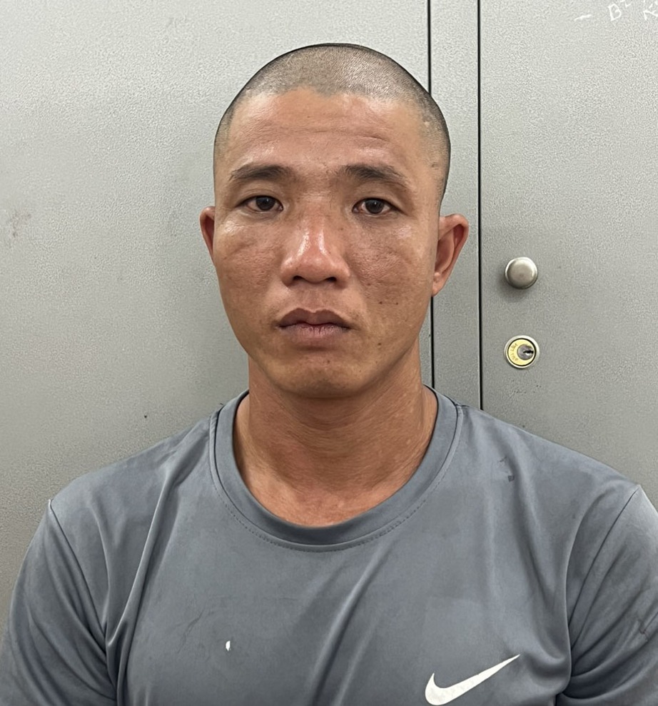 Bắt giữ kẻ lừa b&eacute; g&aacute;i người nước ngo&agrave;i, cướp t&agrave;i sản ở Kh&aacute;nh H&ograve;a- Ảnh 1.