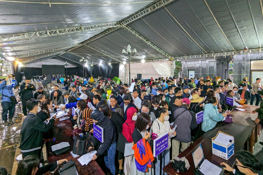 Chủ tịch T&acirc;n Ho&agrave;ng Minh n&oacute;i g&igrave; khi h&agrave;ng ngh&igrave;n bị hại đ&ograve;i tiền l&atilde;i?- Ảnh 2.