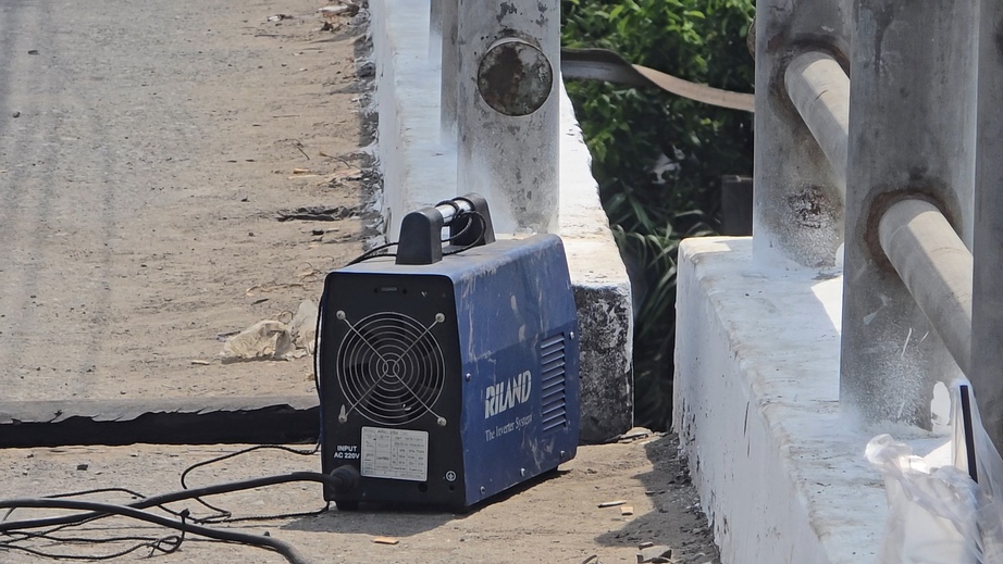 Hai ng&agrave;y để sửa cầu ở Cần Thơ bị l&igrave;a nhịp do va chạm với s&agrave; lan chở đ&aacute;- Ảnh 2.