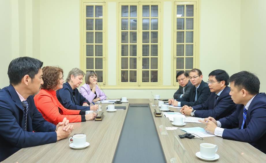 Th&uacute;c đẩy hợp t&aacute;c Việt Nam - WB lĩnh vực giao th&ocirc;ng- Ảnh 1.