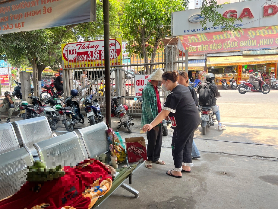 V&agrave;o TP.HCM chữa bệnh, người phụ nữ đột ngột qua đời tại ga Dĩ An- Ảnh 1.