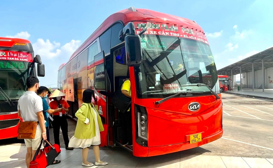 Cục Đường bộ y&ecirc;u cầu doanh nghiệp vận tải kh&ocirc;ng tăng gi&aacute; v&eacute; dịp nghỉ lễ 30/4- Ảnh 1.