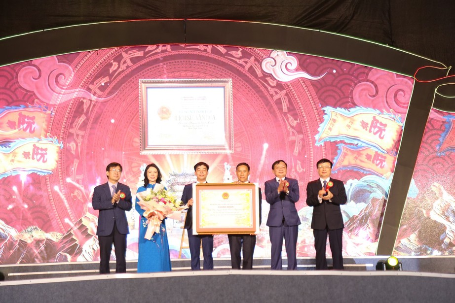 Lễ hội đền Nguyễn Cảnh Hoan được c&ocirc;ng nhận Di sản văn h&oacute;a phi vật thể quốc gia- Ảnh 1.