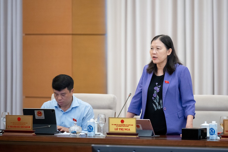 Chủ tịch Quốc hội: Ph&acirc;n kỳ đầu tư hạ tầng giao th&ocirc;ng phải đảm bảo vận h&agrave;nh an to&agrave;n- Ảnh 4.