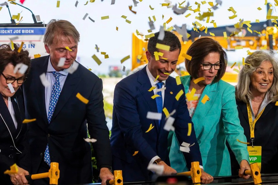 Mỹ khởi c&ocirc;ng x&acirc;y dựng hệ thống đường sắt cao tốc đầu ti&ecirc;n- Ảnh 1.