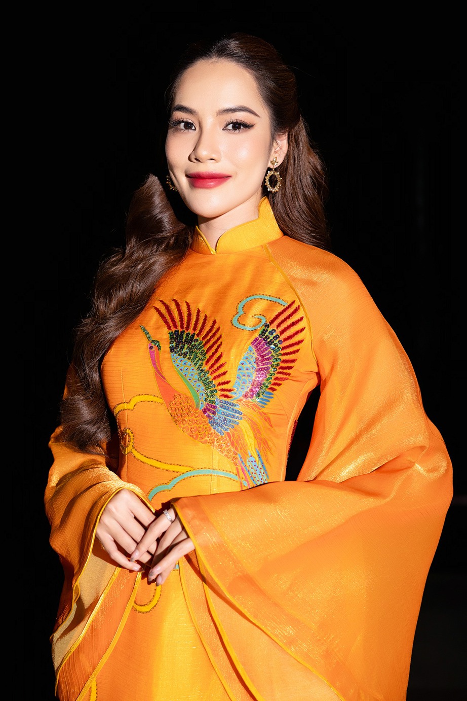 Ho&agrave;ng Phương ngồi ghế n&oacute;ng gi&aacute;m khảo Miss Grand Vietnam 2024 khi đương nhiệm c&oacute; hơi "non"?- Ảnh 2.