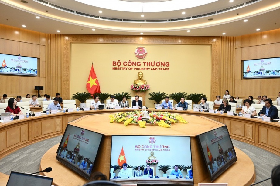 Bộ trưởng C&ocirc;ng thương: Mua gi&aacute; 0 đồng điện mặt trời m&aacute;i nh&agrave; mới hạn chế được l&ograve;ng tham- Ảnh 2.