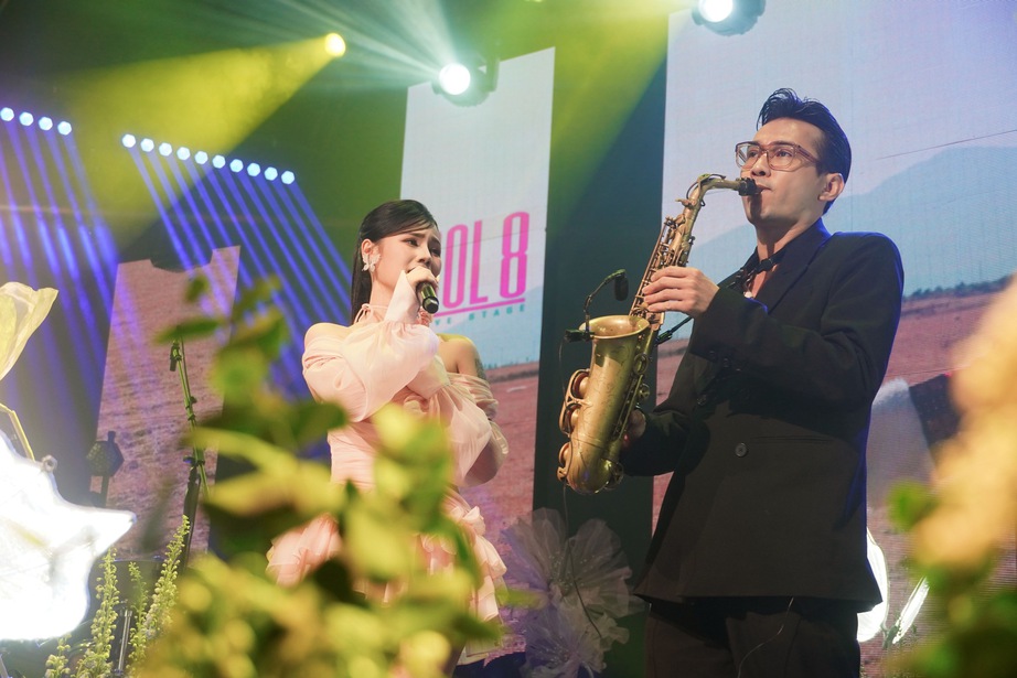 Con g&aacute;i lớn của T&uacute; Dưa ch&iacute;nh thức debut với vai tr&ograve; ca sĩ- Ảnh 3.