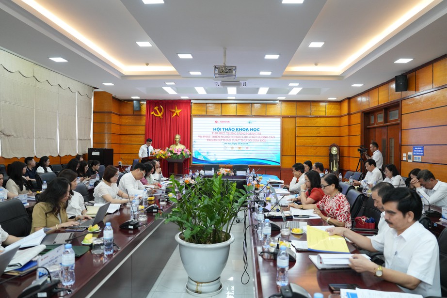 Sửa Luật Thủ đ&ocirc;: Cần thu h&uacute;t người t&agrave;i, ph&aacute;t triển nguồn nh&acirc;n lực chất lượng cao- Ảnh 2.
