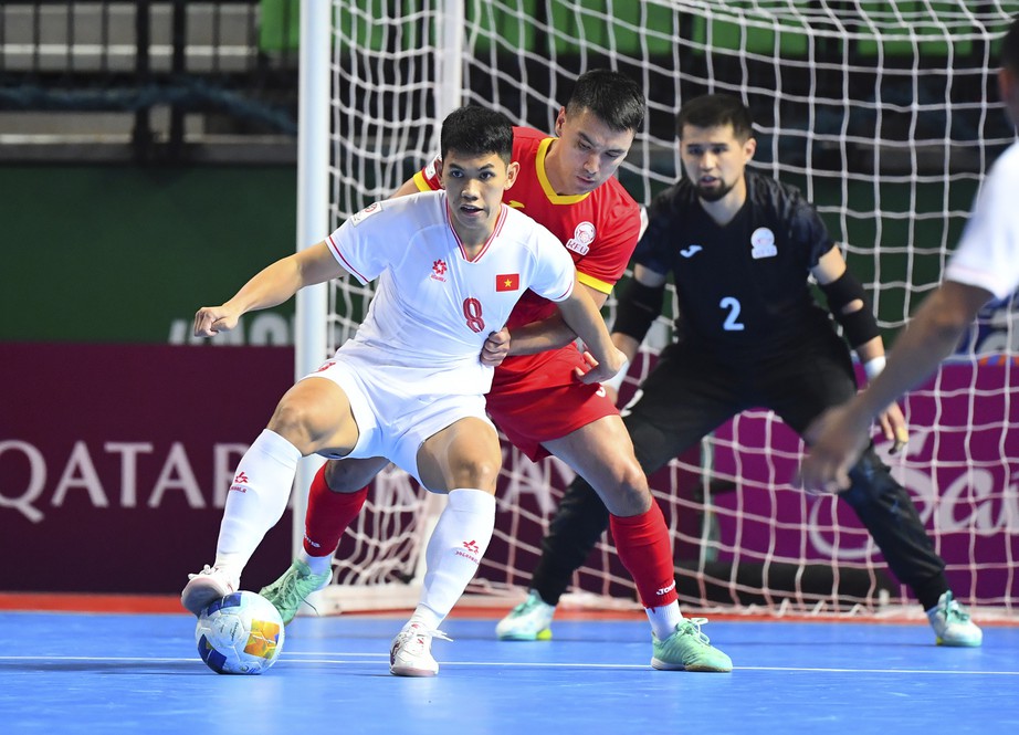 Thua đau Kyrgyzstan, tuyển Việt Nam hết cơ hội dự World Cup futsal 2024- Ảnh 1. Thua đau Kyrgyzstan, tuyển Việt Nam hết cơ hội dự World Cup futsal 2024- Ảnh 1.