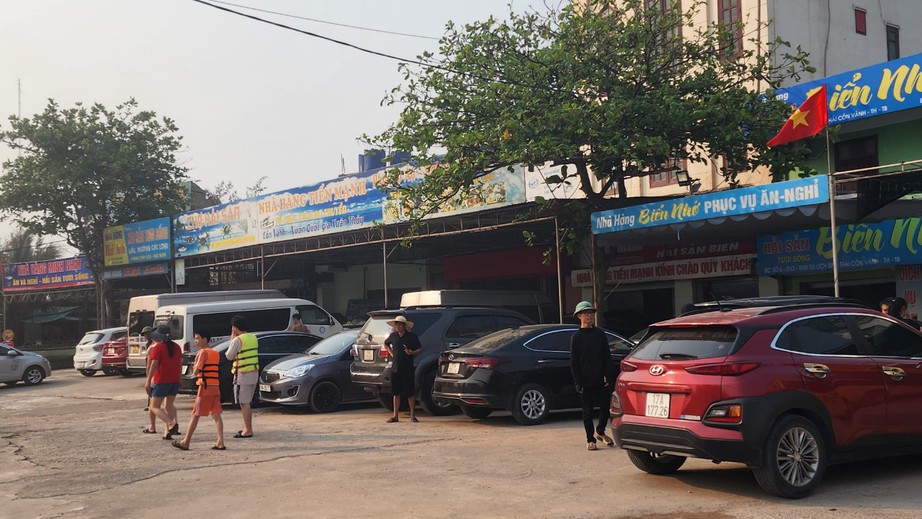 Ng&agrave;y thứ 2 nghỉ lễ: Biển Cồn V&agrave;nh Th&aacute;i B&igrave;nh vắng kh&aacute;ch, giao th&ocirc;ng th&ocirc;ng tho&aacute;ng- Ảnh 10.