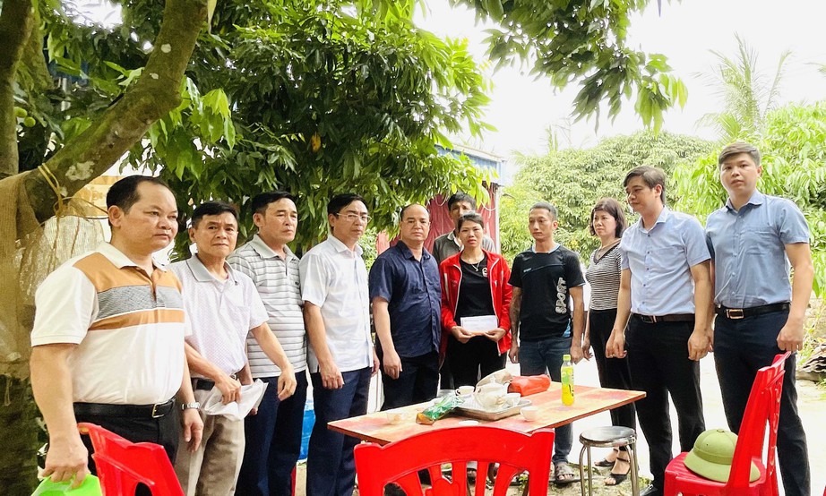 Quảng Ninh: 2 học sinh đuối nước tử vong khi c&ugrave;ng bạn đi tắm s&ocirc;ng- Ảnh 2.