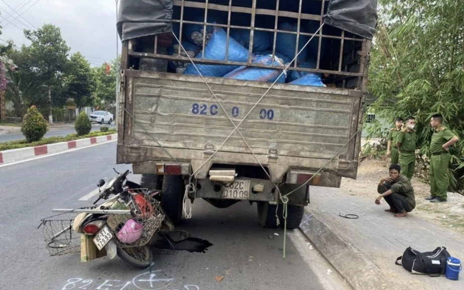 Hơn 2.900 t&agrave;i xế bị tước giấy ph&eacute;p l&aacute;i xe trong ng&agrave;y thứ ba nghỉ lễ 30/4- Ảnh 1.