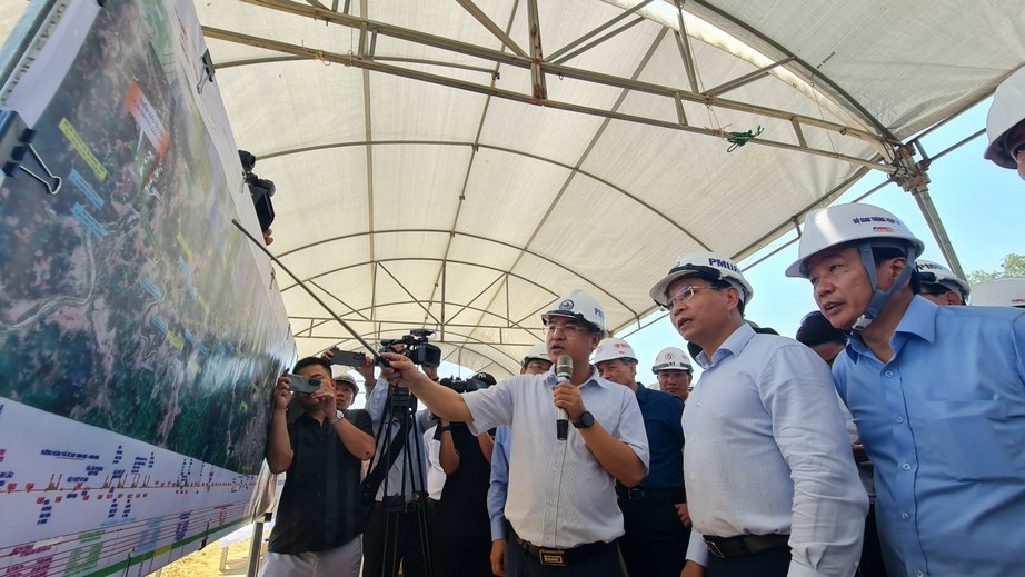 Vượt kh&oacute; th&ocirc;ng hầm Sơn Triệu tr&ecirc;n cao tốc Quy Nhơn - Ch&iacute; Thạnh trước 1 th&aacute;ng- Ảnh 7.