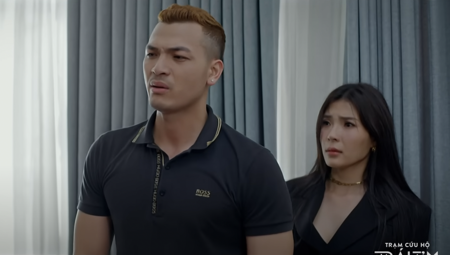 Nam bất ngờ tỏ t&igrave;nh Mỹ Đ&igrave;nh trước mặt b&agrave; Mến.
