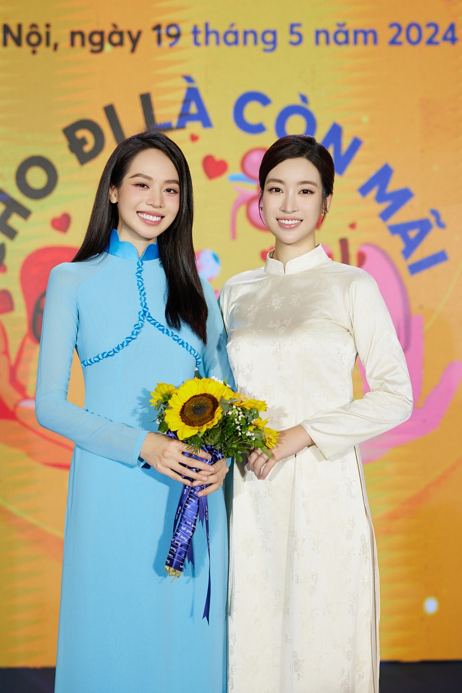 Hoa hậu Đỗ Mỹ Linh, Huỳnh Thị Thanh Thủy đăng k&yacute; hiến tạng - Ảnh 1.