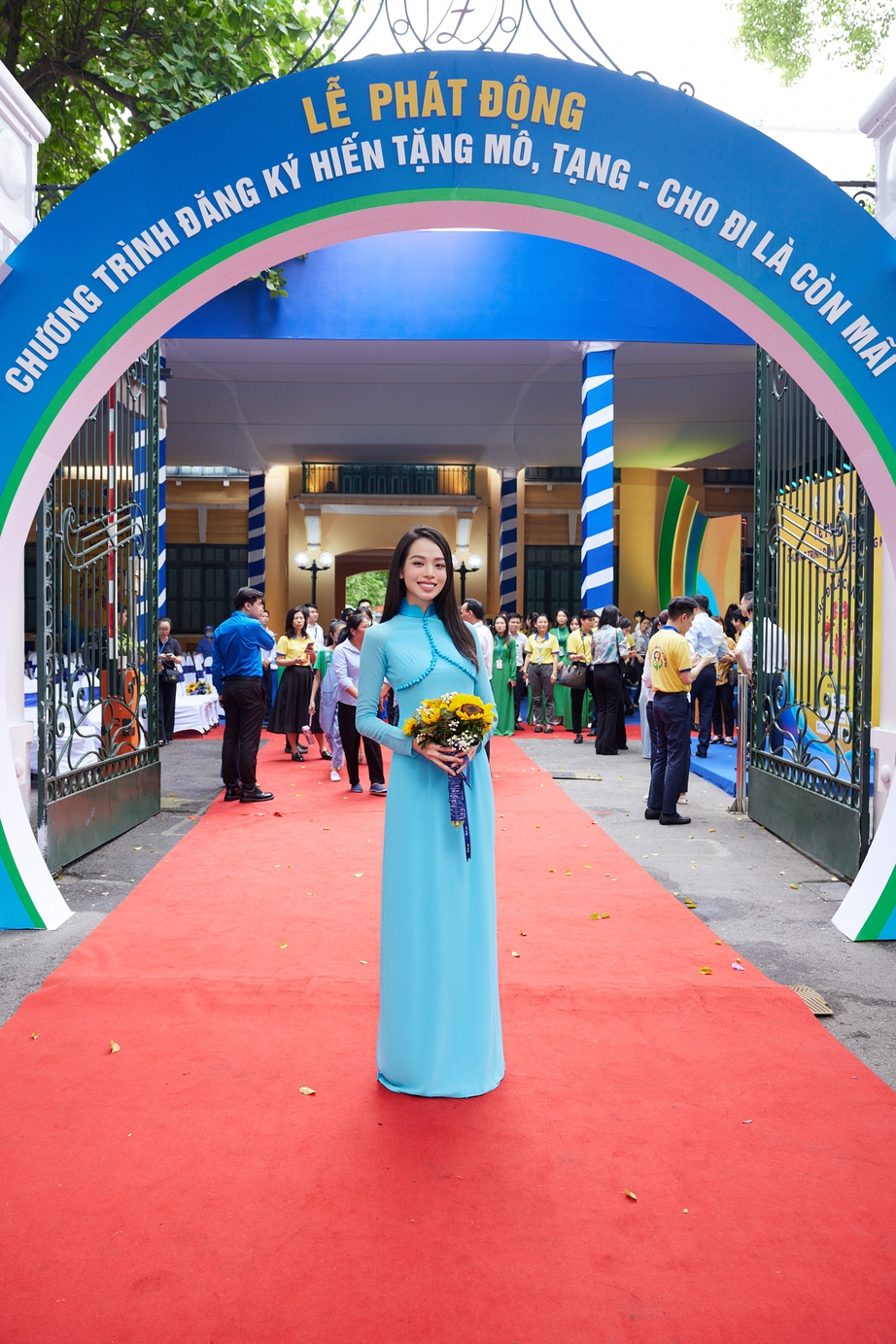 Hoa hậu Đỗ Mỹ Linh, Huỳnh Thị Thanh Thủy đăng k&yacute; hiến tạng - Ảnh 2.