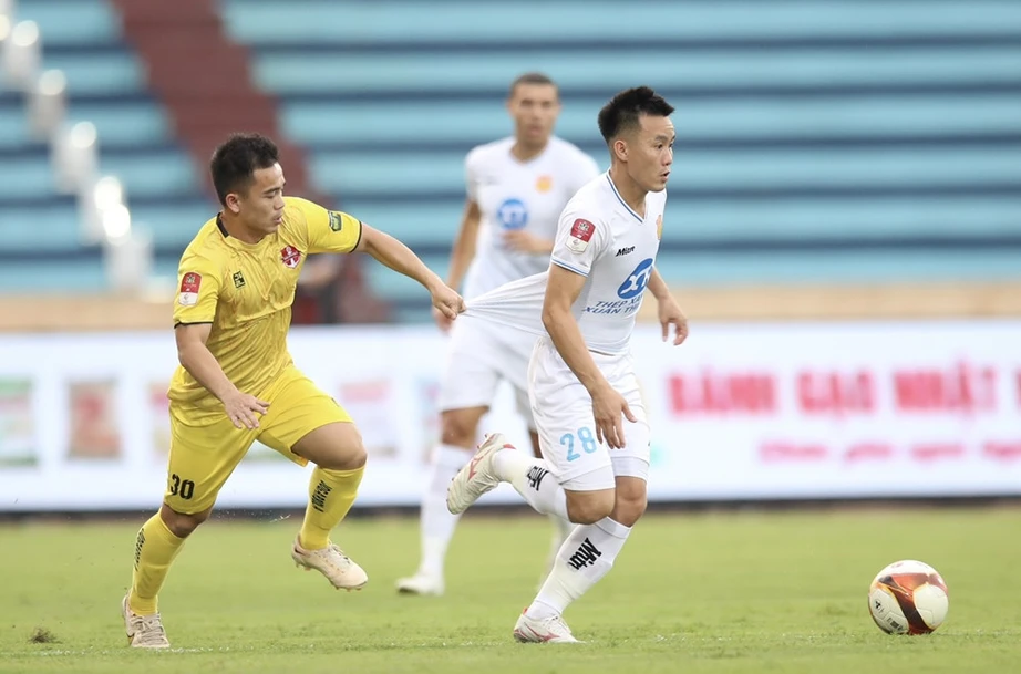 V-League: Nam Định thua thảm ngay tr&ecirc;n s&acirc;n nh&agrave; trong trận đấu c&oacute; 6 b&agrave;n thắng- Ảnh 1.
