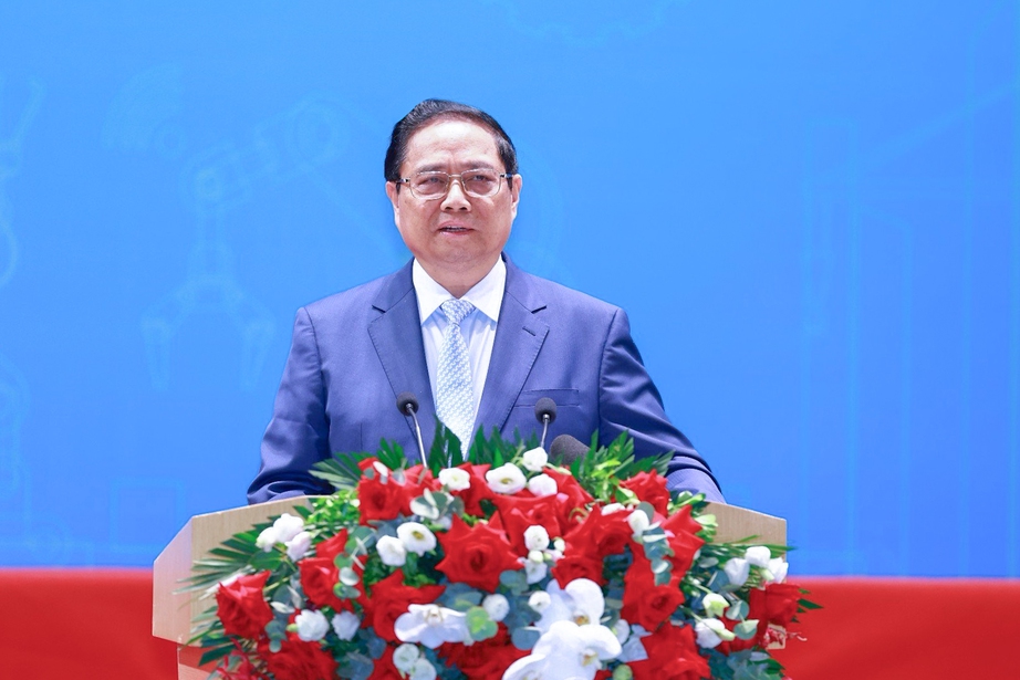 Thủ tướng: Tăng năng suất lao động l&agrave; vấn đề sống c&ograve;n của quốc gia- Ảnh 1.