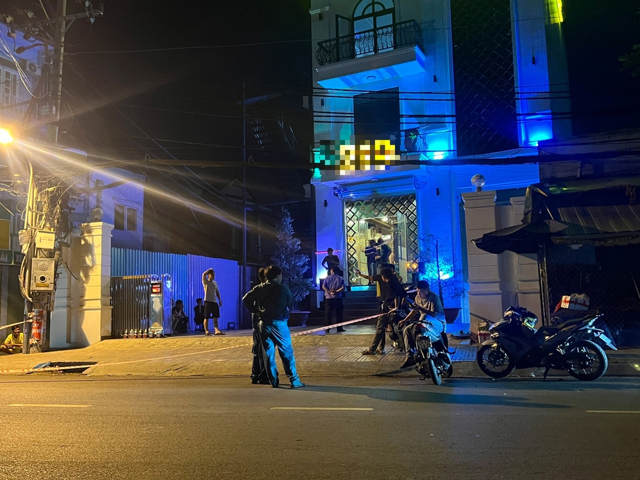 Đi h&aacute;t karaoke kh&ocirc;ng trả tiền c&ograve;n đ&acirc;m tử vong nh&acirc;n vi&ecirc;n qu&aacute;n- Ảnh 1.