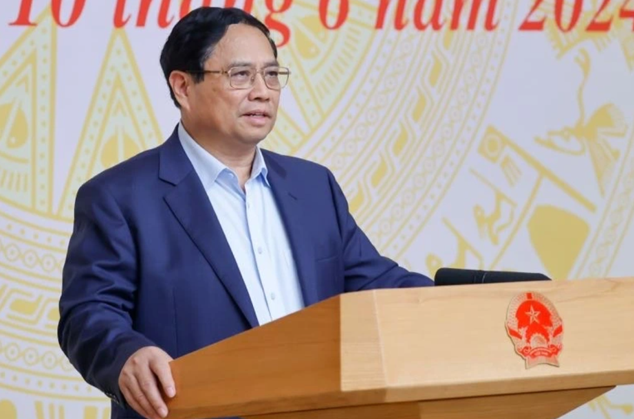 Thủ tướng: Khẩn trương nghi&ecirc;n cứu sửa luật quản l&yacute; thương mại điện tử- Ảnh 3.