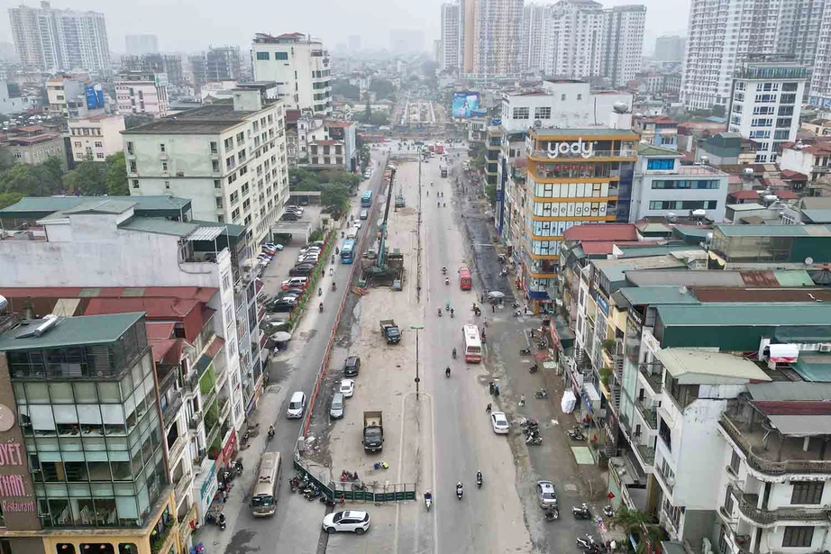 H&agrave; Nội cấm xe tải qua đường Kim Đồng phục vụ thi c&ocirc;ng hầm chui- Ảnh 1.