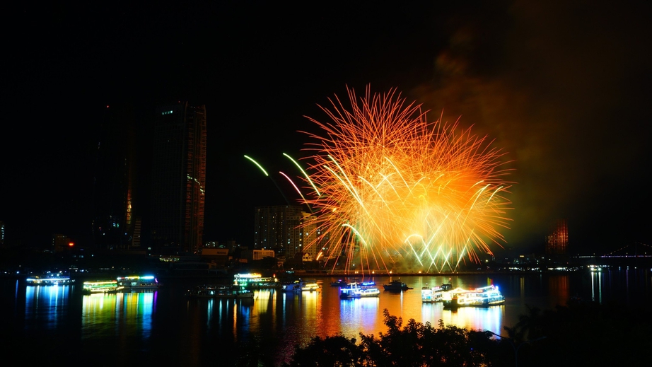 Ph&aacute;o hoa Đ&agrave; Nẵng 2024: Đại tiệc &aacute;nh s&aacute;ng tr&ecirc;n s&ocirc;ng H&agrave;n- Ảnh 4.