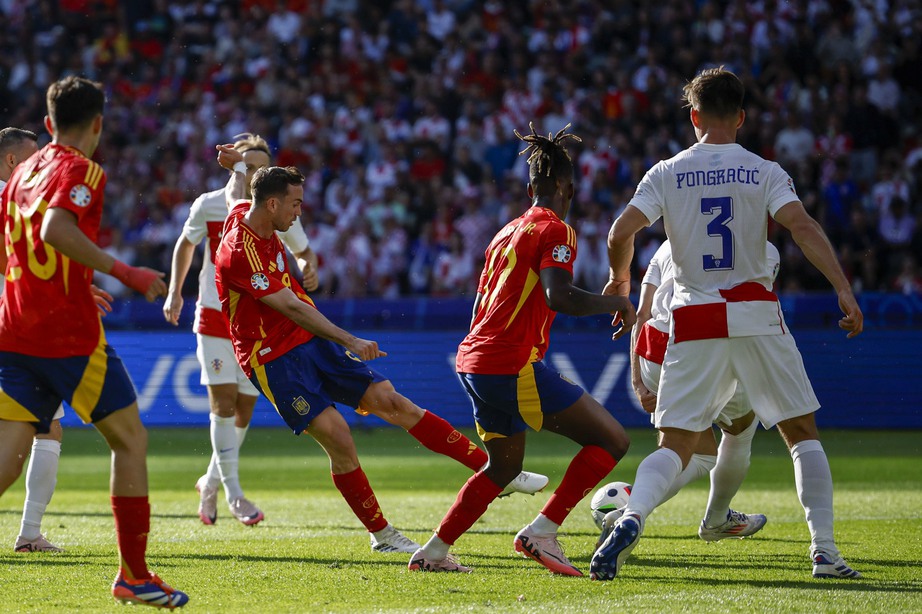 Kết quả T&acirc;y Ban Nha vs Croatia: Kịch bản kh&oacute; tin- Ảnh 1.