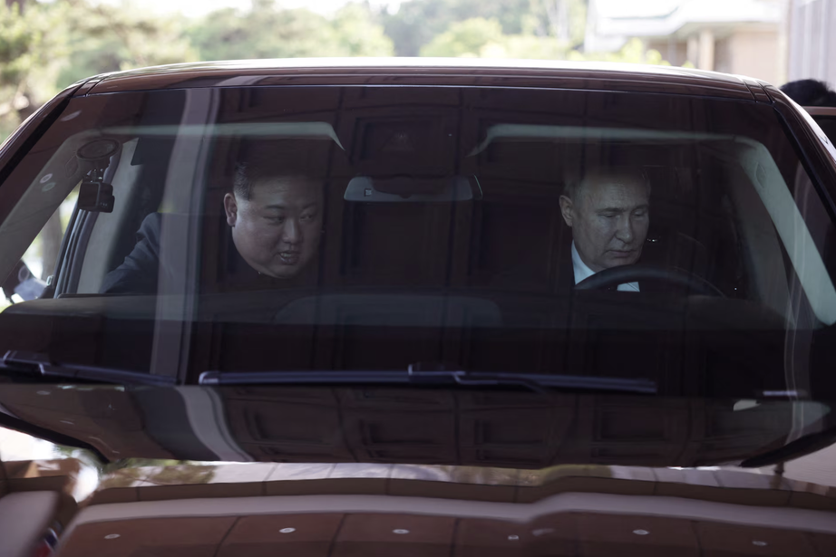 Tổng thống Putin tặng th&ecirc;m xe sang cho Chủ tịch Triều Ti&ecirc;n- Ảnh 1.