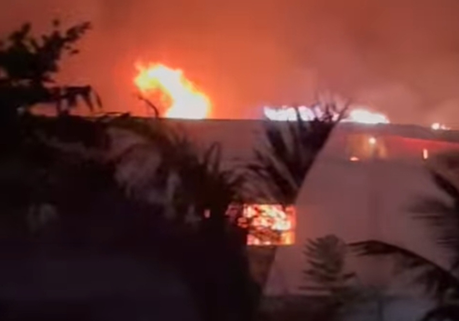 Ch&aacute;y nh&agrave; kho phế liệu trong khu c&ocirc;ng nghiệp Ph&uacute;c Kh&aacute;nh ở Th&aacute;i B&igrave;nh- Ảnh 1.