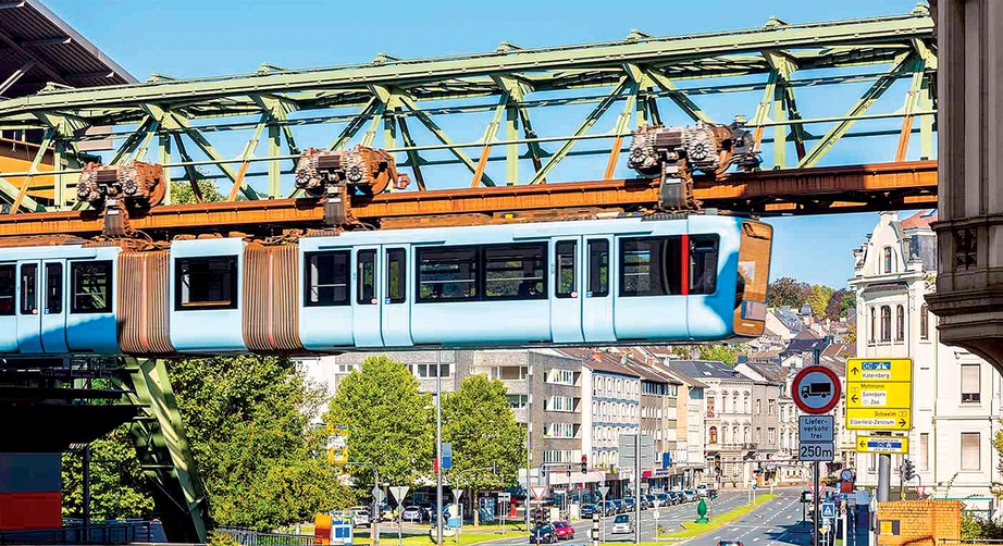 Độc đ&aacute;o tuyến đường sắt treo ngược hơn 120 tuổi ở Đức- Ảnh 1.