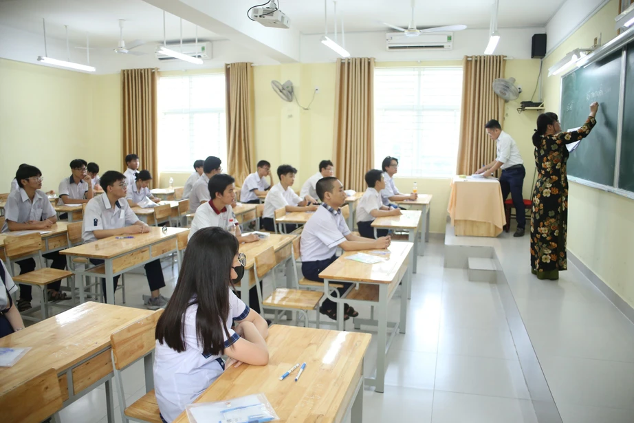 TP.HCM: Hơn 151.000 học sinh sắp bước v&agrave;o kỳ thi lớp 10 lớn nhất từ trước đến nay- Ảnh 3.
