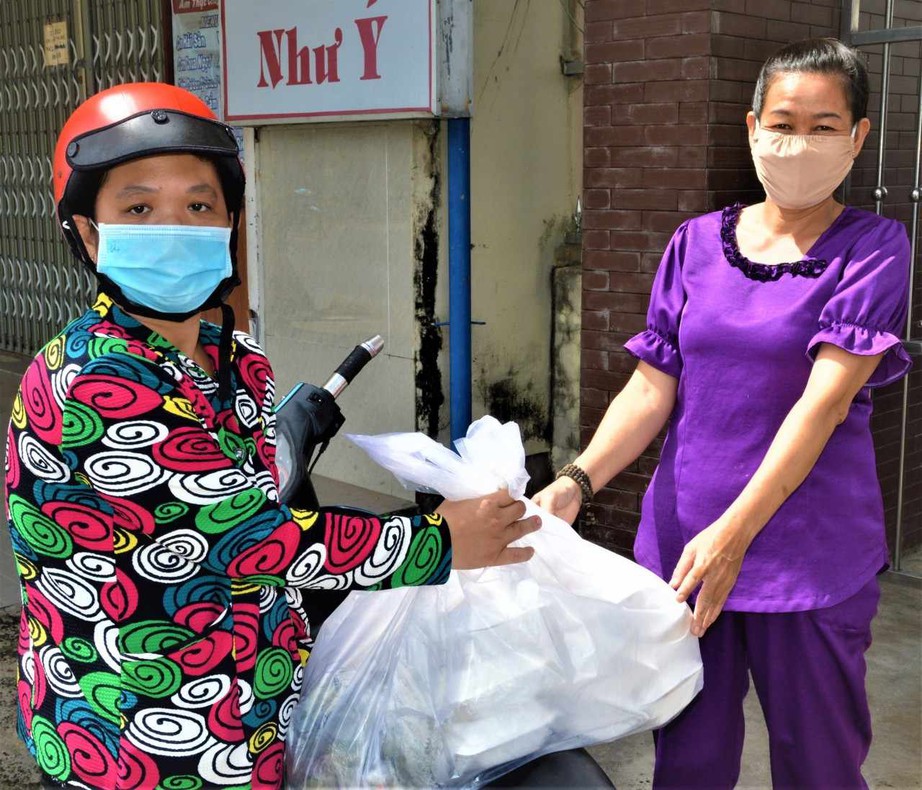 C&ocirc; gi&aacute;o mầm non vận động gần 300 triệu x&acirc;y cầu n&ocirc;ng th&ocirc;n ở S&oacute;c Trăng- Ảnh 4.